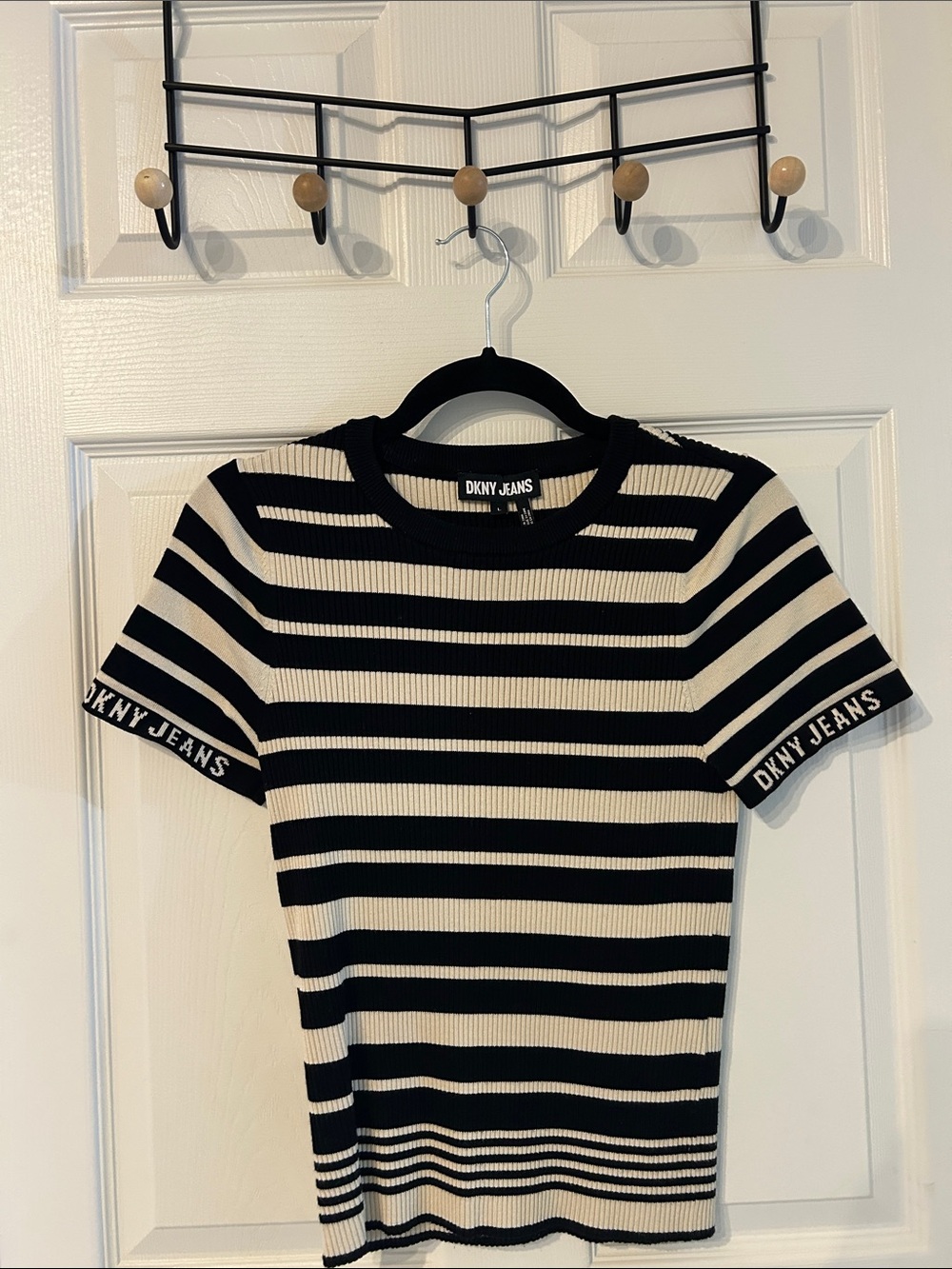 Dkny Black & White Striped Short Sleeve Rib Knit Tee